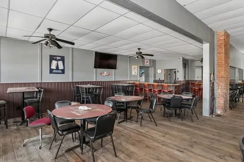 165 West Si Johnson Avenue Sheridan IL 60551