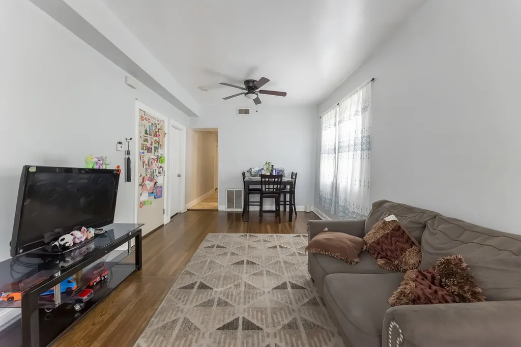 6613 South Justine Street Chicago IL 60636