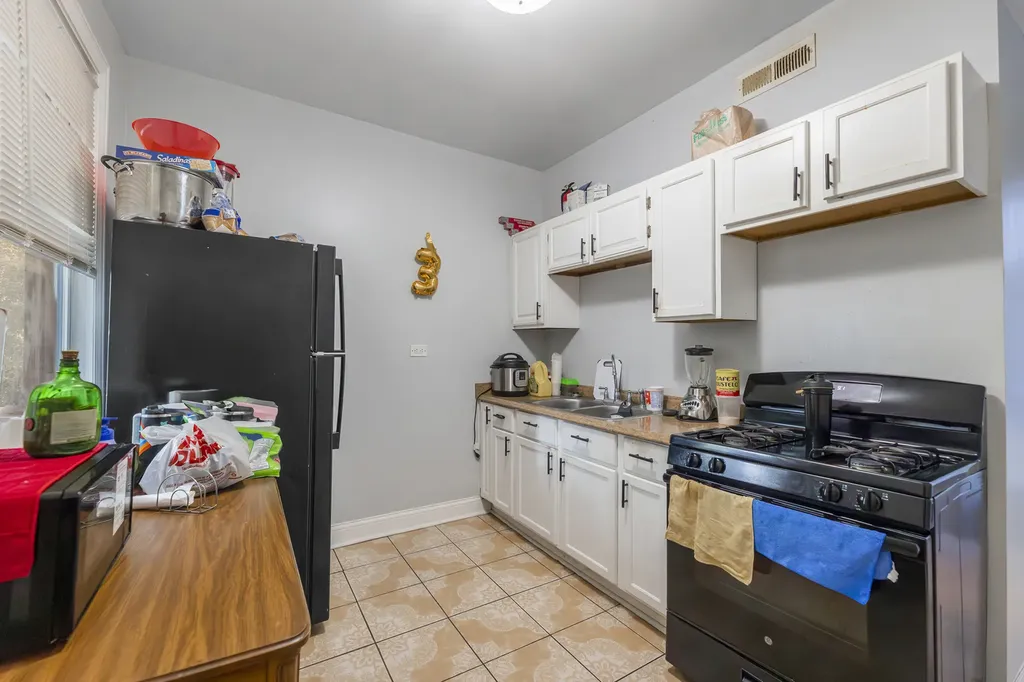 6613 South Justine Street Chicago IL 60636