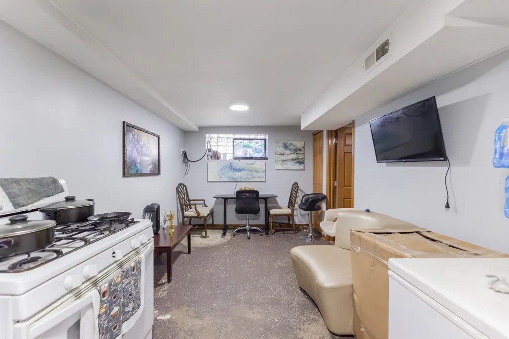 6613 South Justine Street Chicago IL 60636