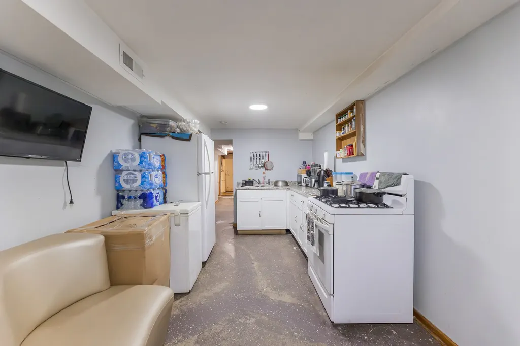 6613 South Justine Street Chicago IL 60636