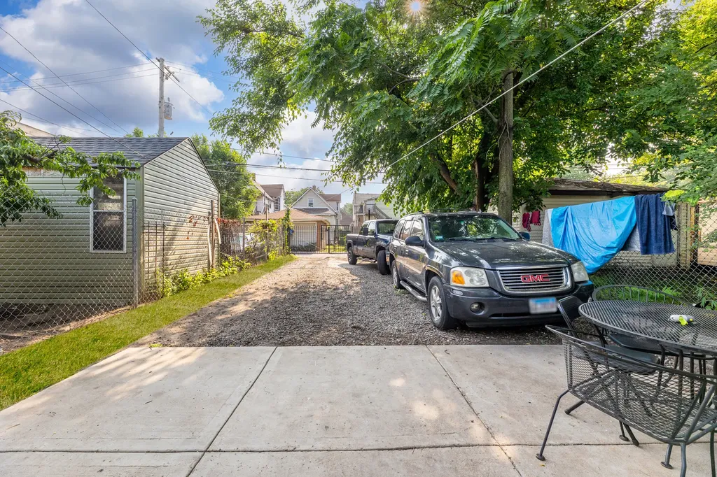6613 South Justine Street Chicago IL 60636
