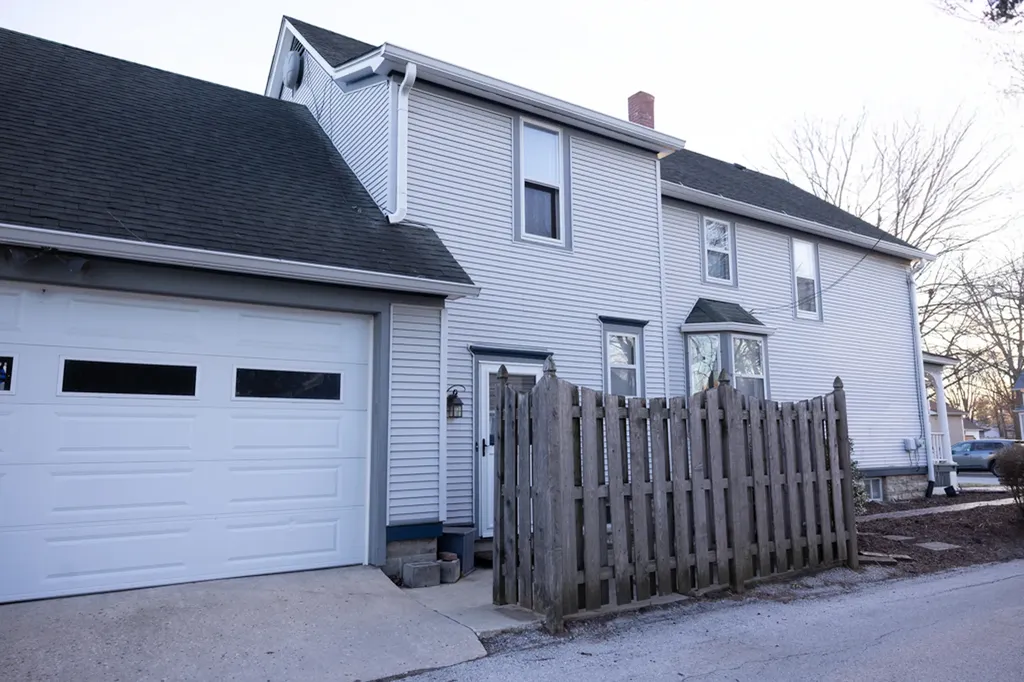 15111 South Fox River Street Plainfield IL 60544