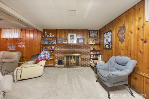 355 Lawndale Avenue Aurora IL 60506