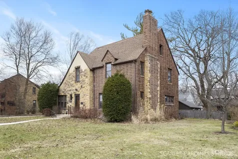 355 Lawndale Avenue Aurora IL 60506