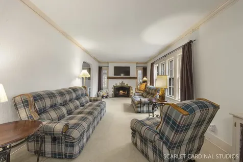 355 Lawndale Avenue Aurora IL 60506