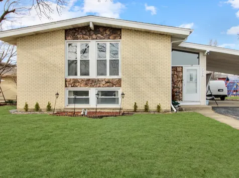 7806 West 80 Place Bridgeview IL 60455