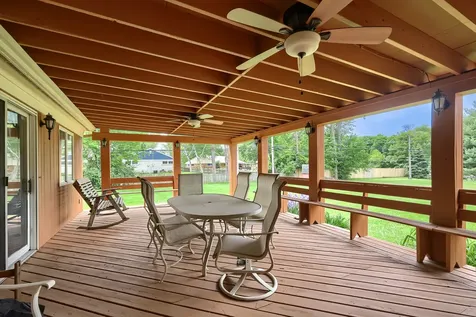 104 Sharon Lane North Aurora IL 60542