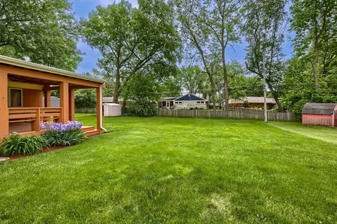 104 Sharon Lane North Aurora IL 60542