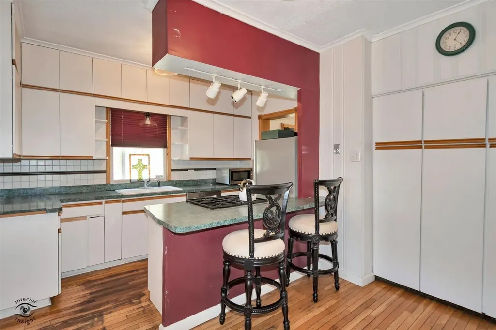 9608 South Longwood Drive Chicago IL 60643