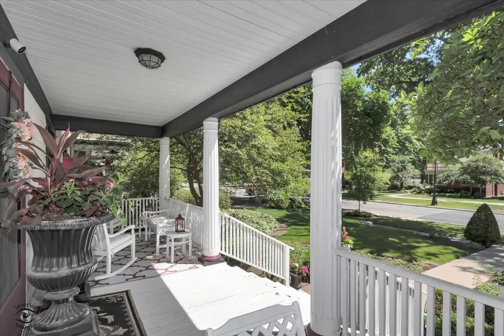 9608 South Longwood Drive Chicago IL 60643