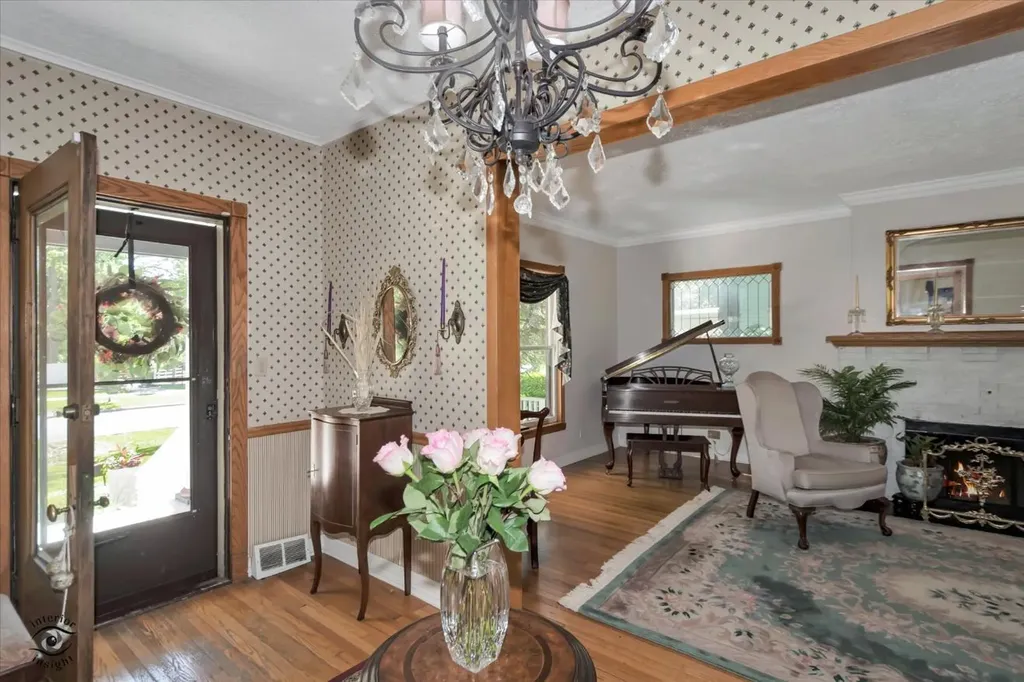 9608 South Longwood Drive Chicago IL 60643