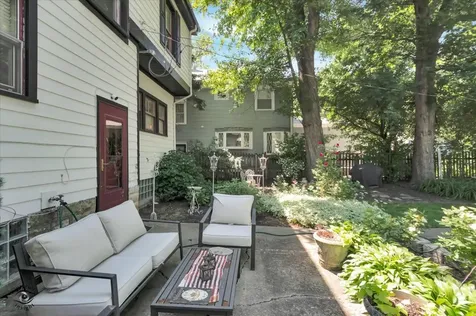 9608 South Longwood Drive Chicago IL 60643