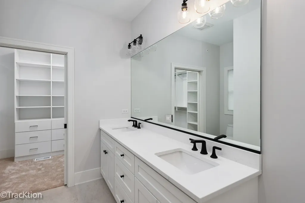 4119 North Lincoln Street Westmont IL 60559
