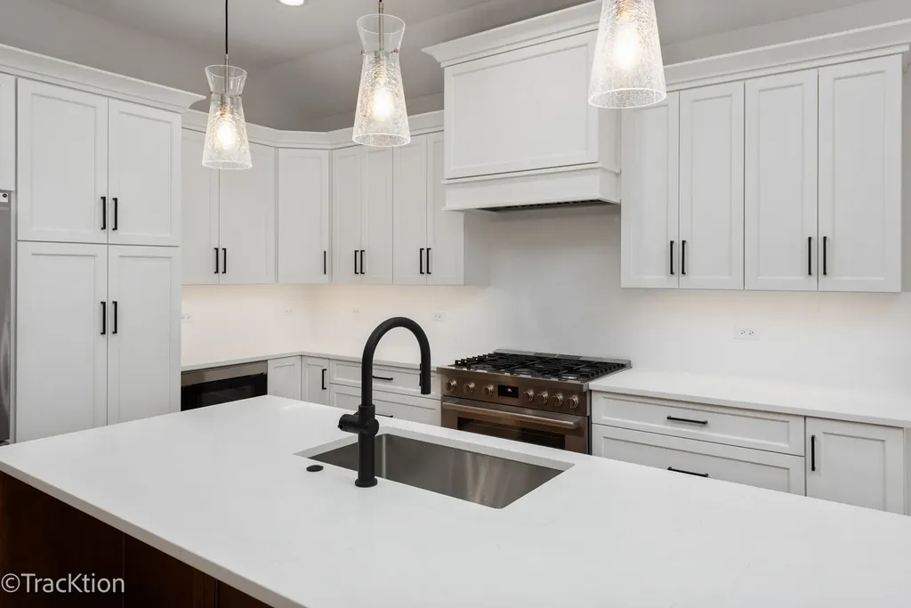 4119 North Lincoln Street Westmont IL 60559