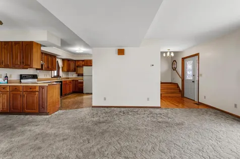 204 West Meade Street White Heath IL 61884