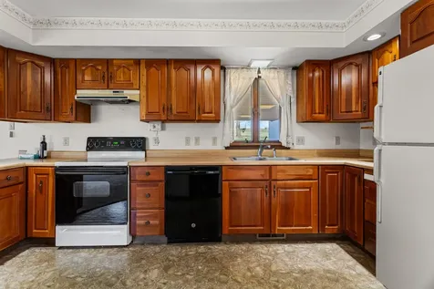 204 West Meade Street White Heath IL 61884