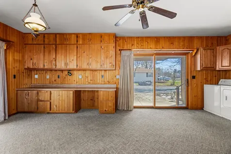204 West Meade Street White Heath IL 61884