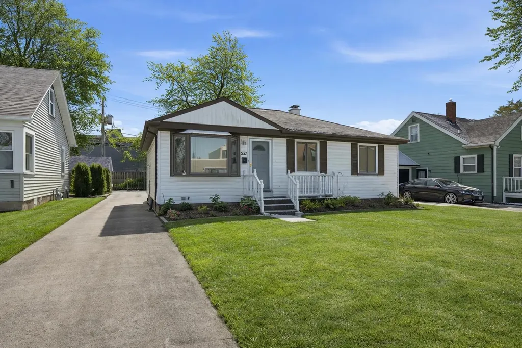 537 East 161st Place South Holland IL 60473