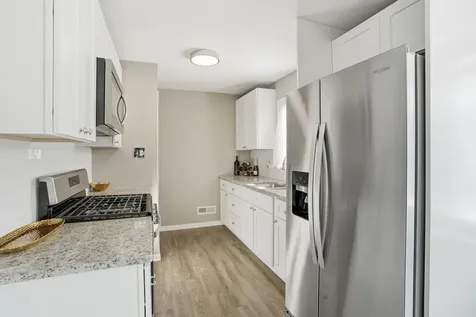 537 East 161st Place South Holland IL 60473
