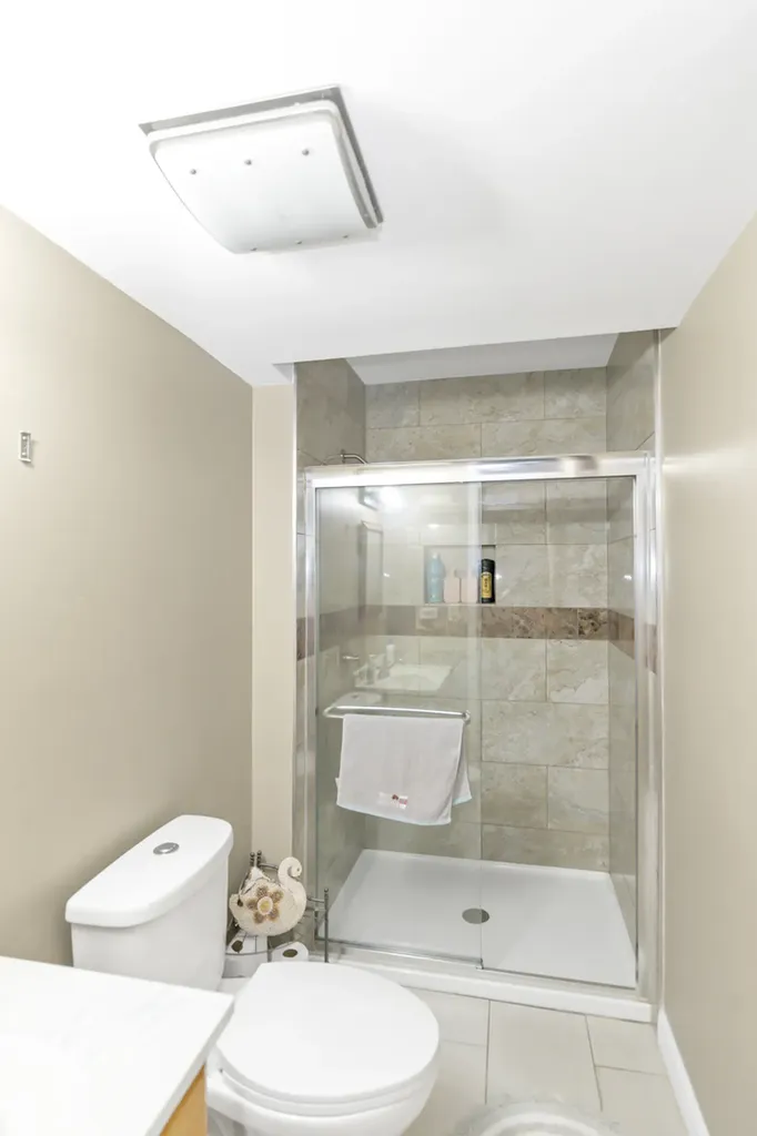 2013 Briar Hill Drive W Schaumburg IL 60194