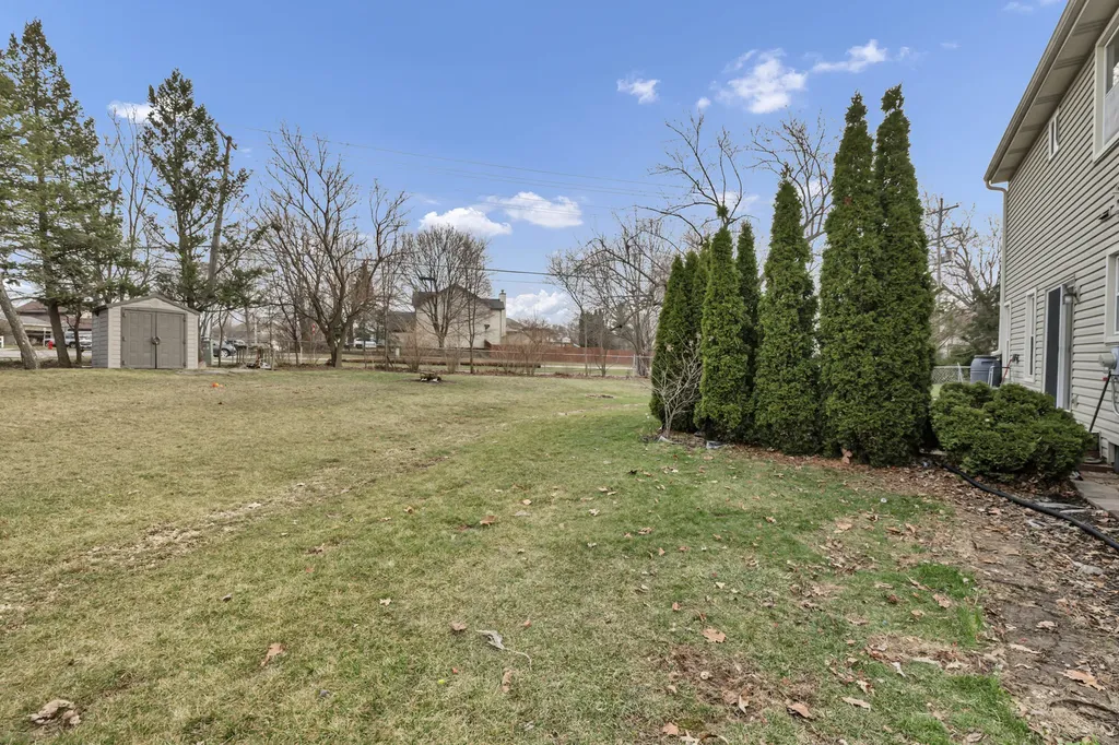 2013 Briar Hill Drive W Schaumburg IL 60194