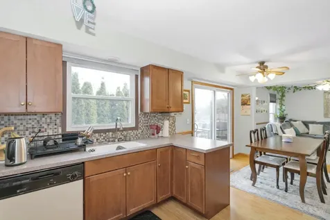 2013 Briar Hill Drive W Schaumburg IL 60194