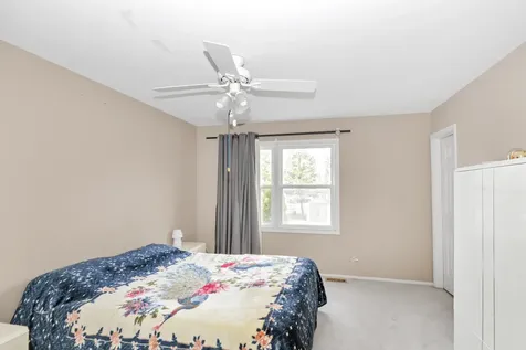 2013 Briar Hill Drive W Schaumburg IL 60194