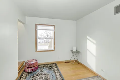 2013 Briar Hill Drive W Schaumburg IL 60194