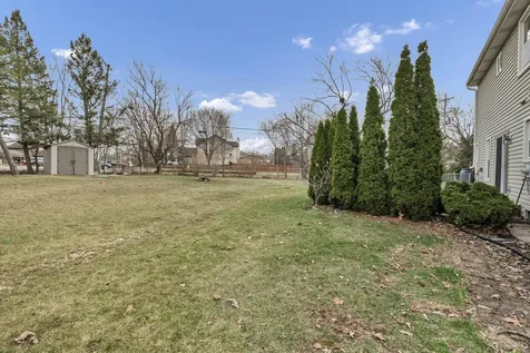 2013 Briar Hill Drive W Schaumburg IL 60194