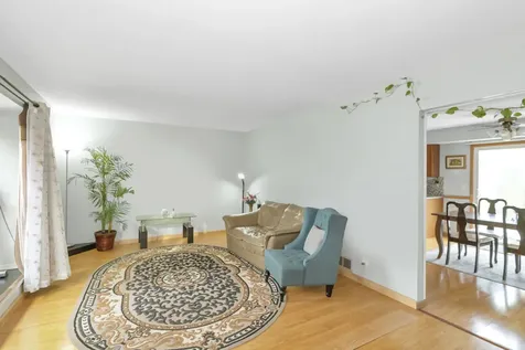 2013 Briar Hill Drive W Schaumburg IL 60194