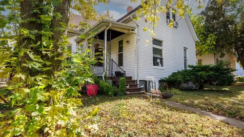 802 South Madison Street Bloomington IL 61701