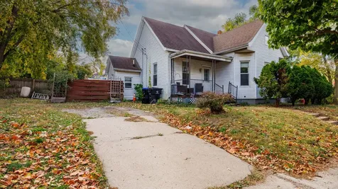 802 South Madison Street Bloomington IL 61701