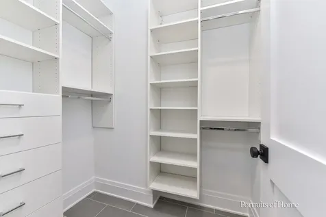2135 North Lakewood Avenue Chicago IL 60614