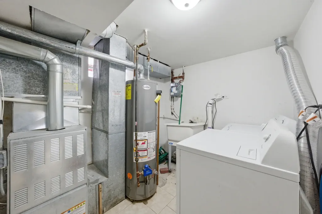 3709 West 85th Street Chicago IL 60652