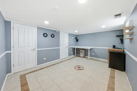 3709 West 85th Street Chicago IL 60652