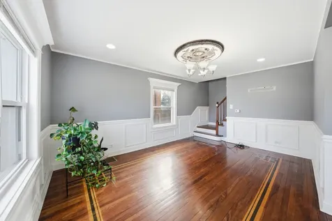 3709 West 85th Street Chicago IL 60652