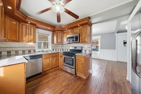 3709 West 85th Street Chicago IL 60652