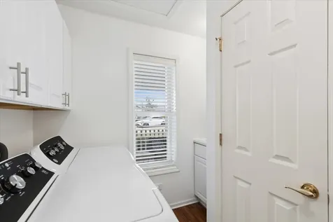 1810 Paddock Court Grayslake IL 60030