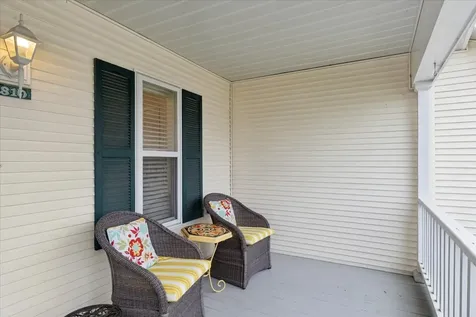 1810 Paddock Court Grayslake IL 60030