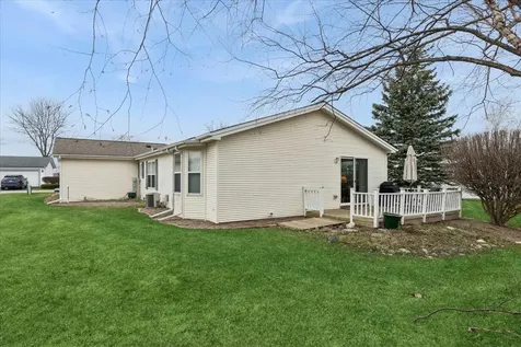 1810 Paddock Court Grayslake IL 60030