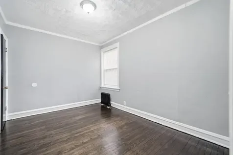 8602 South Euclid Avenue Chicago IL 60617