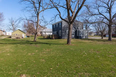 26 Lafayette Street Saunemin IL 61769