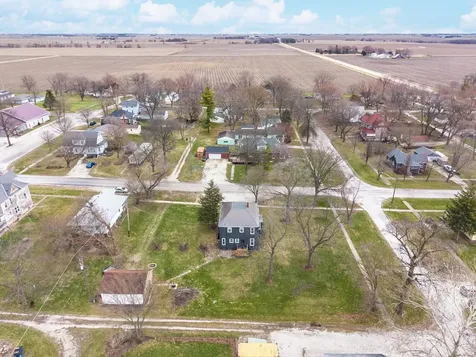 26 Lafayette Street Saunemin IL 61769