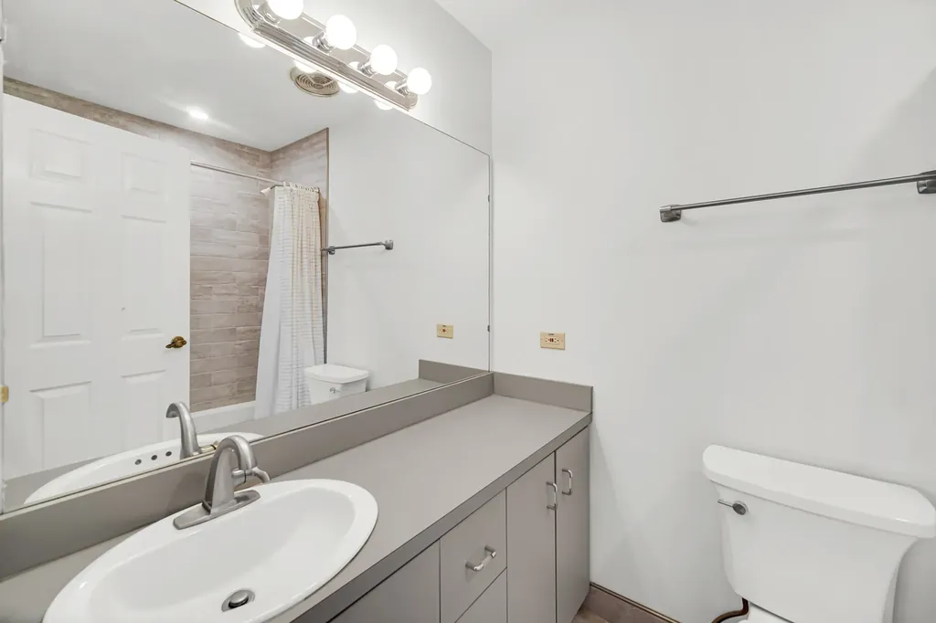 4731 Saint Joseph Creek Road Lisle IL 60532