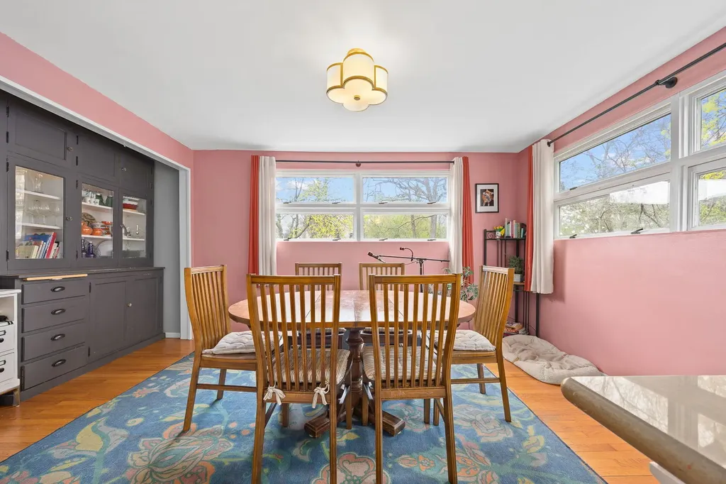 4624 Lee Avenue Downers Grove IL 60515