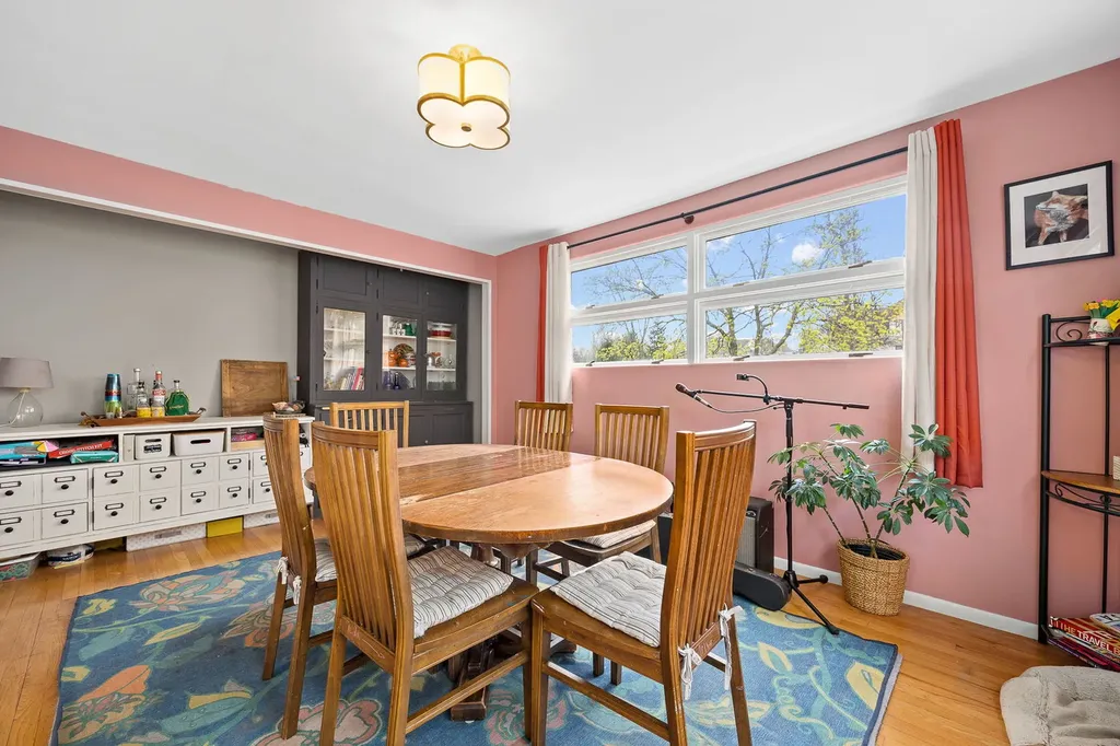 4624 Lee Avenue Downers Grove IL 60515