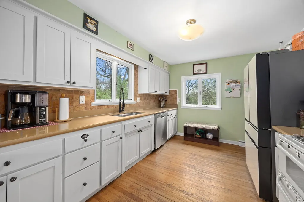 4624 Lee Avenue Downers Grove IL 60515