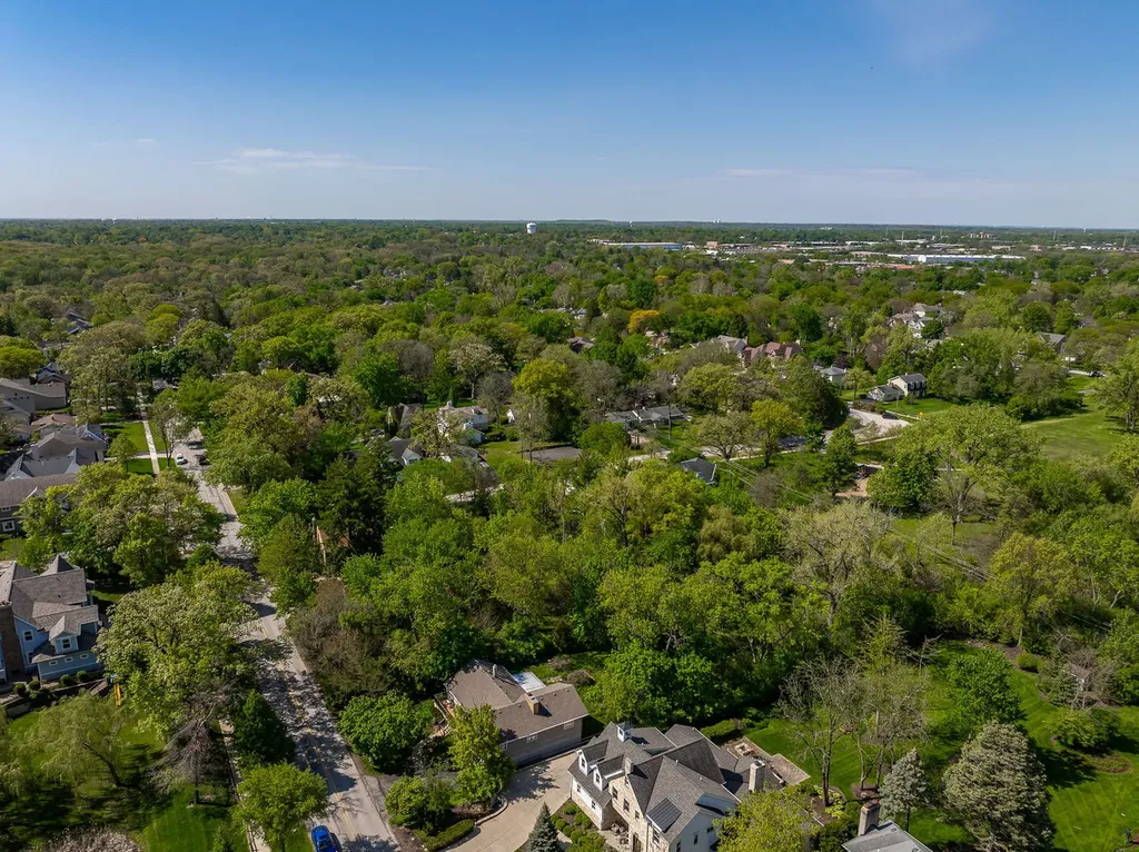 4624 Lee Avenue Downers Grove IL 60515