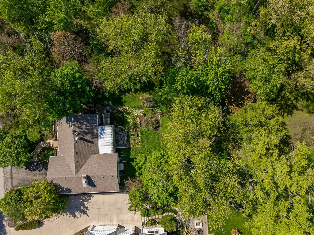 4624 Lee Avenue Downers Grove IL 60515